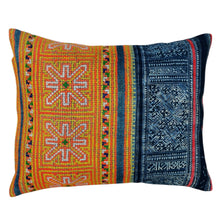 Load image into Gallery viewer, Cushion cover "Vintage Hmong"