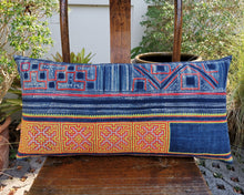 Load image into Gallery viewer, Cushion cover "Vintage Hmong"