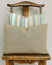 Load image into Gallery viewer, Cushion cover (Pistachio)(lumbar)
