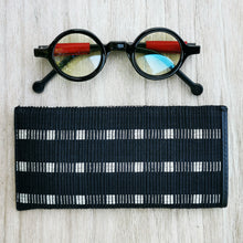 Load image into Gallery viewer, Eyeglass Case (Dotted/Black)