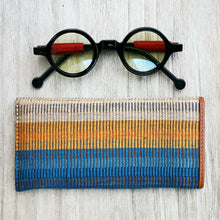Load image into Gallery viewer, Eyeglass Case (Camel/Stripe)