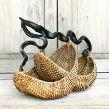 Load image into Gallery viewer, Rattan basket &quot;Howdah&quot; (S)
