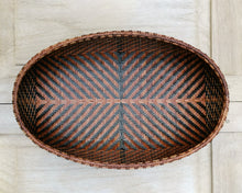 Load image into Gallery viewer, Bamboo basket "Oval fruit bowl" (Brown/Dark brown)(M)