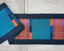 Load image into Gallery viewer, Table runner (Turquoise/Orange)
