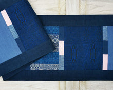 Load image into Gallery viewer, Table runner (Navy/Blue)