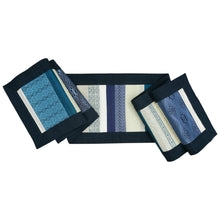 Load image into Gallery viewer, Table runner (Blue/Cream)