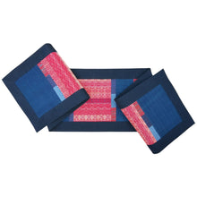Load image into Gallery viewer, Table runner (Red/Blue)
