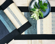 Load image into Gallery viewer, Table runner (Gray/Straw)