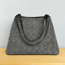 Load image into Gallery viewer, Shoulder bag "Cotton" (Black/Black)