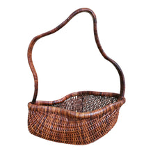 Load image into Gallery viewer, Rattan basket "Vine"