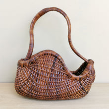 Load image into Gallery viewer, Rattan basket "Vine"