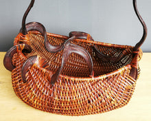 Load image into Gallery viewer, Rattan basket "Vine"