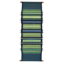 Load image into Gallery viewer, Wall hanging "Nan Flower" (Green)(M)