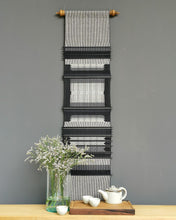 Load image into Gallery viewer, Wall hanging "Nan Flower" (White/Grey)(S)
