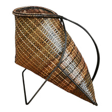 Load image into Gallery viewer, Wine holder basket (Brown/Stripes)