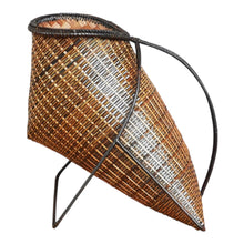 Load image into Gallery viewer, Wine holder basket (Brown)