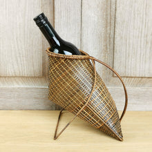Load image into Gallery viewer, Wine holder basket (Honey brown/Medium brown)