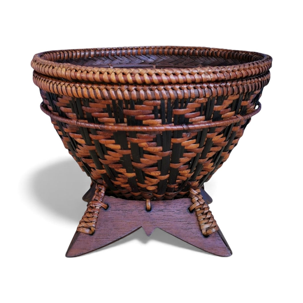 Bamboo basket 