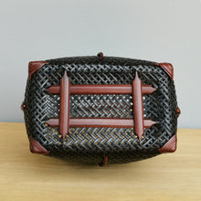Load image into Gallery viewer, Bamboo basket &quot;Flower arrangement&quot; (L)(Black)
