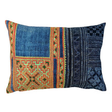 Load image into Gallery viewer, Cushion cover "Vintage Hmong"
