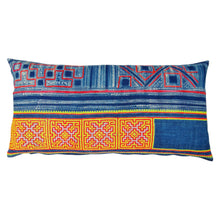 Load image into Gallery viewer, Cushion cover "Vintage Hmong"
