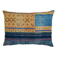 Load image into Gallery viewer, Cushion cover "Vintage Hmong"
