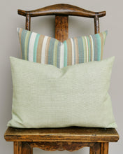 Load image into Gallery viewer, Cushion cover (Pale green)(lumbar)

