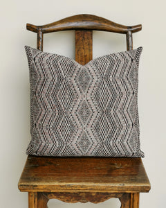 Cushion cover "Lao Naga" (Gray)(M)