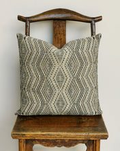 Load image into Gallery viewer, Cushion cover &quot;Lao Naga&quot; (Sand)(M)
