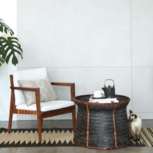 Load image into Gallery viewer, Cushion cover "Lao Naga" (White)(lumbar)
