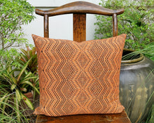 Load image into Gallery viewer, Cushion cover &quot;Lao Naga&quot; (Tangerine)(M)
