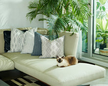 Load image into Gallery viewer, Cushion cover "Lao Naga" (White)(M)
