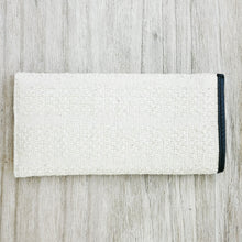 Load image into Gallery viewer, Eyeglass Case (Cream/Black)
