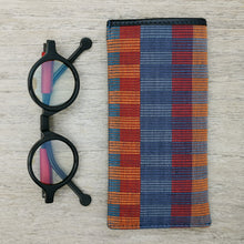 Load image into Gallery viewer, Eyeglass Case (Nomad/Check)
