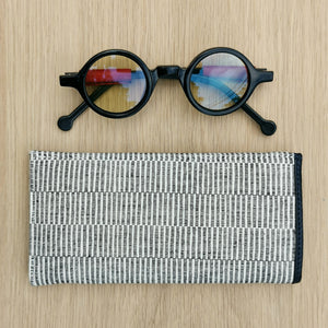 Eyeglass Case (White/Black)