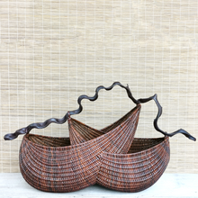 Load image into Gallery viewer, Rattan basket &quot;Howdah&quot; (L)

