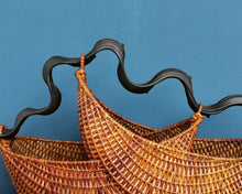 Load image into Gallery viewer, Rattan basket &quot;Howdah&quot; (M)
