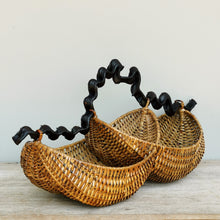 Load image into Gallery viewer, Rattan basket &quot;Howdah&quot; (M)
