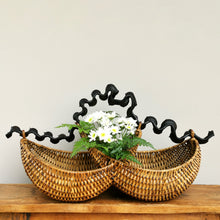 Load image into Gallery viewer, Rattan basket &quot;Howdah&quot; (M)

