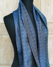 Load image into Gallery viewer, Silk scarf (Navy)
