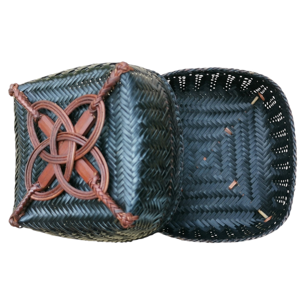 Bamboo basket 