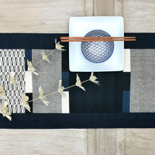 Load image into Gallery viewer, Table runner (Arakan/Navy)

