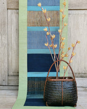 Load image into Gallery viewer, Table runner (Blue/Green)
