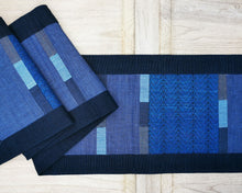 Load image into Gallery viewer, Table runner (Navy/Blues)
