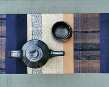 Load image into Gallery viewer, Table runner (Green/Blue)
