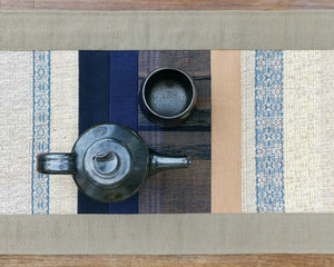 Table runner (Sage green/Cream)