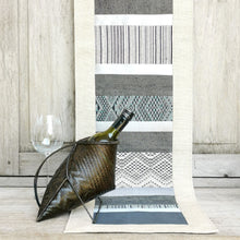 Load image into Gallery viewer, Table runner (Gray/Sand)
