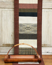 Load image into Gallery viewer, Table runner (Brown/Raw hemp)
