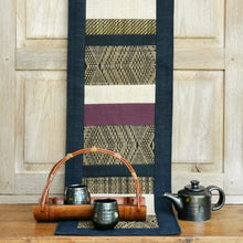 Load image into Gallery viewer, Table runner (Blue/Raw hemp)
