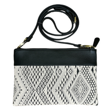 Load image into Gallery viewer, Shoulder-strap bag with tassel &quot;Lao Naga&quot; (White/Black)

